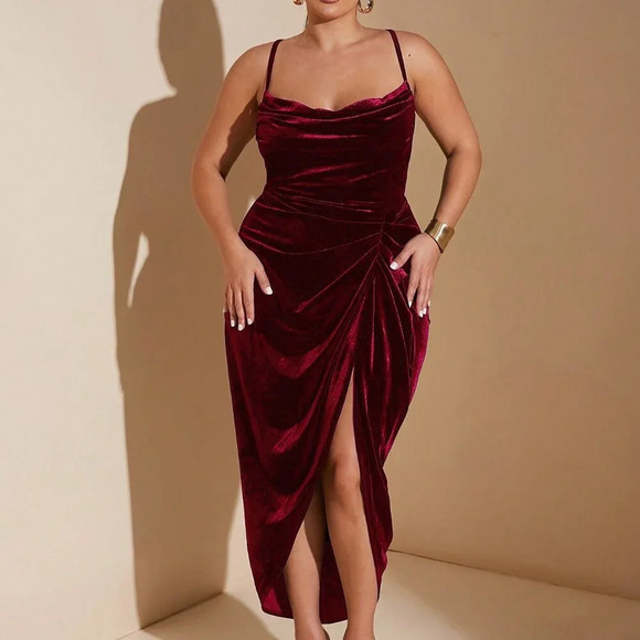 Burgundy Party Women's Plus Size Slit Maxi Velvet Spaghetti Strap Dress - Picture 1 of 6